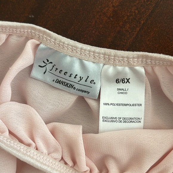 Girl’s ballet and dance tops size 4-6 - Picture 6 of 10